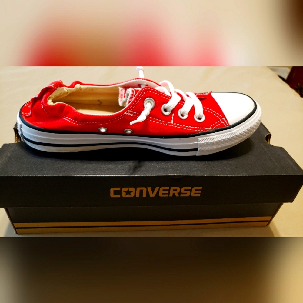 Size 7.5 women's tennis shoes